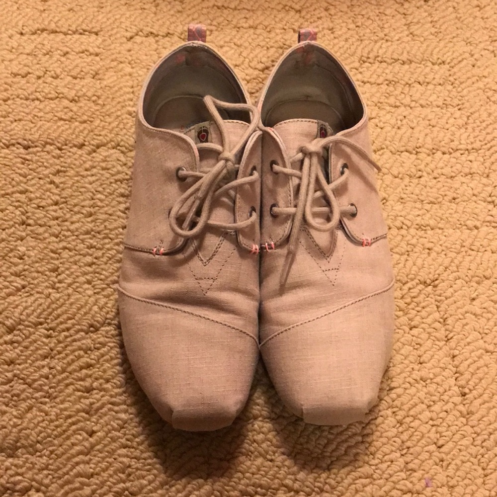 Beige BOBS shoes size 9